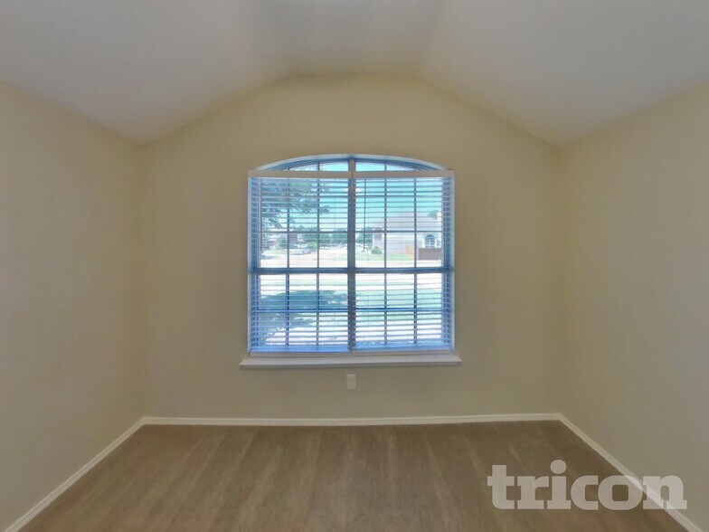Building Photo - 11017 Deer Trail