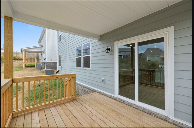 Building Photo - 6698 Hanworth Trce