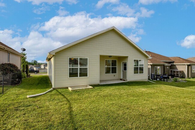 Building Photo - Spacious 4-Bedroom Near Lake Cunningham