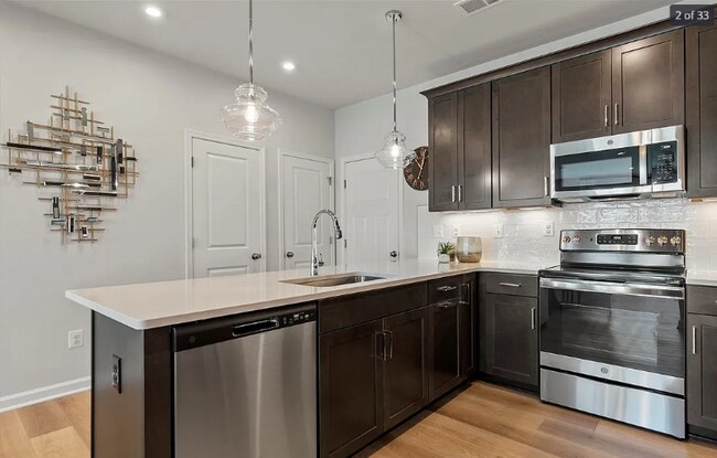 Building Photo - 9218 Magellan Pkwy