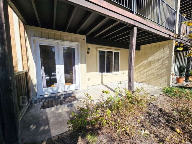 Building Photo - 4487 Post Pl