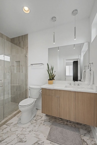 Building Photo - 2510 Barclay Dr