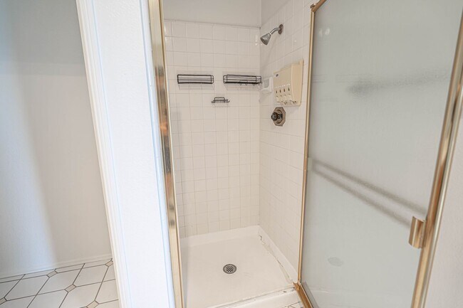 Building Photo - 18618 El Dorado Ct