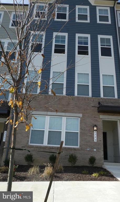 Building Photo - 2329 Stephanie Tessa Ln