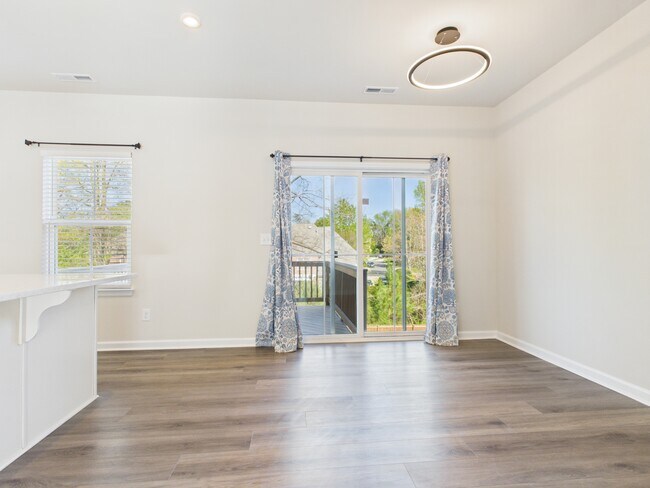 Building Photo - 2617 Grantham Place Dr