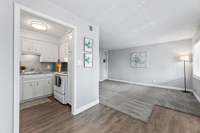 Floorplan - Beautiful Apartments in the heart of Brookside