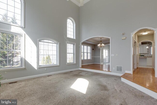 Building Photo - 2106 Beckett Way