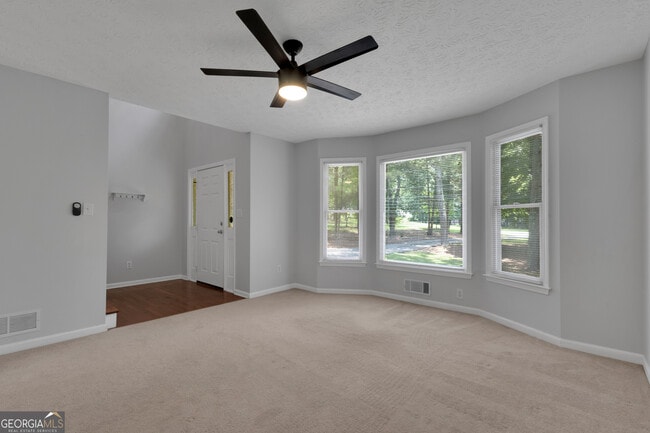 Building Photo - 115 Rockhurst Chase