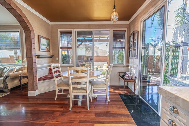 Building Photo - 27887 Skycrest Cir Dr