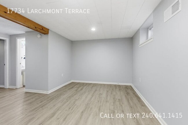 Building Photo - 17734 Larchmont Terrace