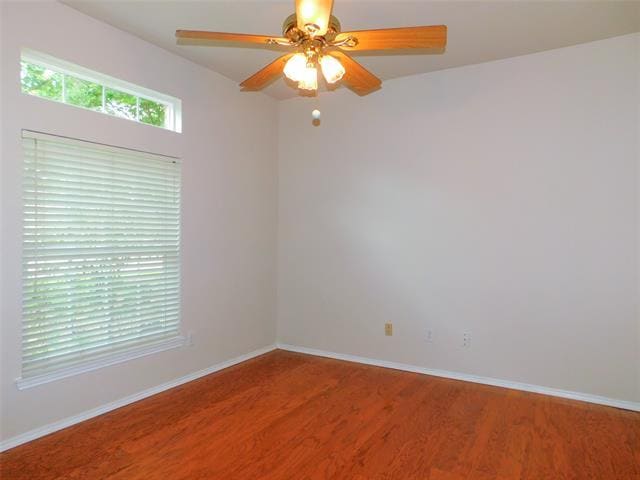Building Photo - 7917 Seven Oaks Ln