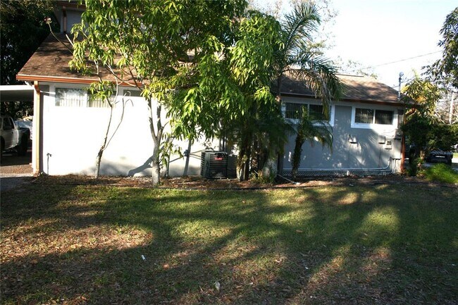 Building Photo - 8006 N Rome Ave