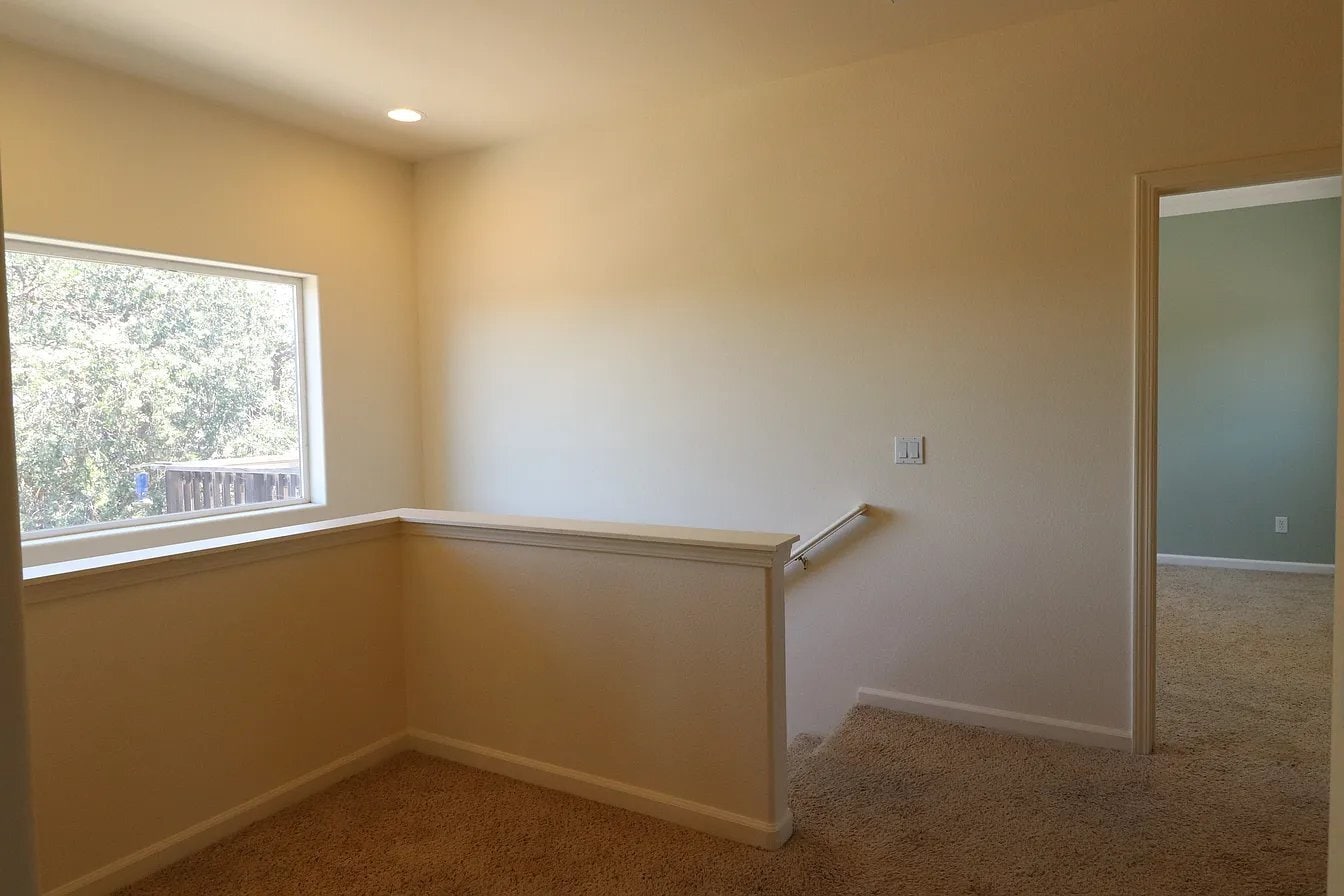 Building Photo - 1350 Laura Ct