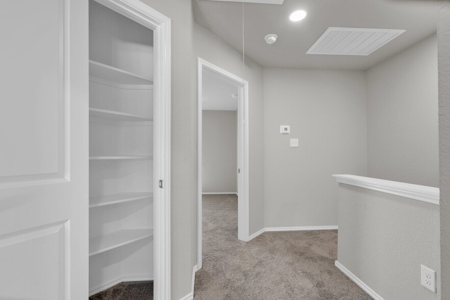 Building Photo - 7239 Converse Ridge Ln