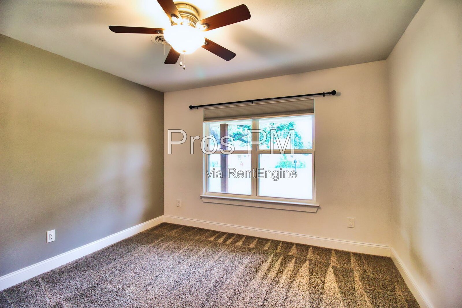 Building Photo - 106 Joyce Dr