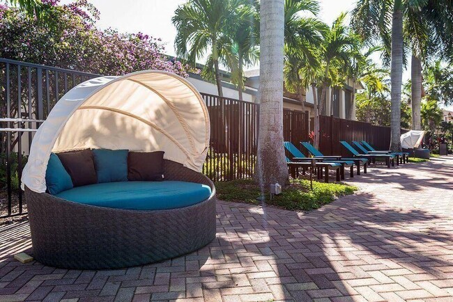 Building Photo - 685 Pacific Grove Dr