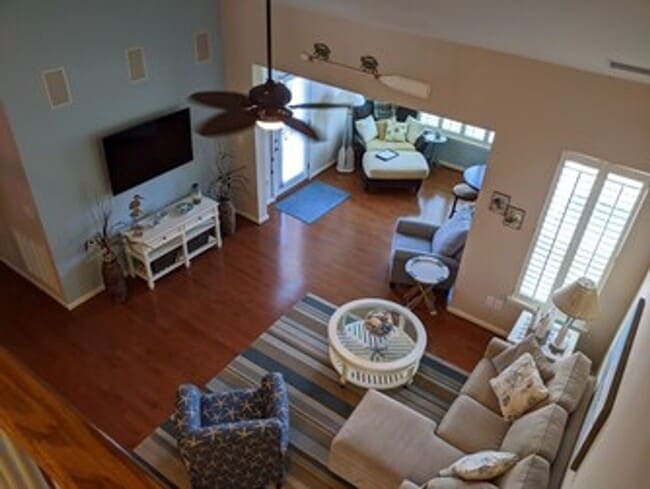Building Photo - 37024 Fairway Dr