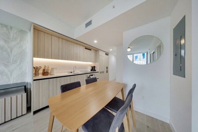 Building Photo - 40 NW 3rd St