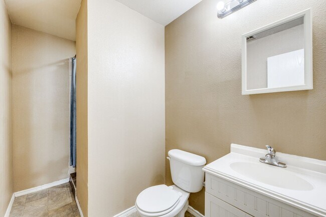 Building Photo - 3518 8th Ave