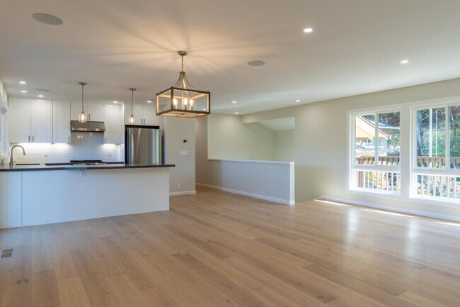 Building Photo - 29 Barton Pl
