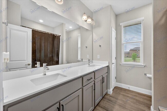 Building Photo - 3668 Walnut Rdg Dr