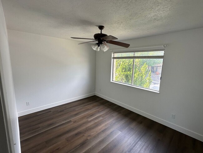 Building Photo - 1741 W 950 N