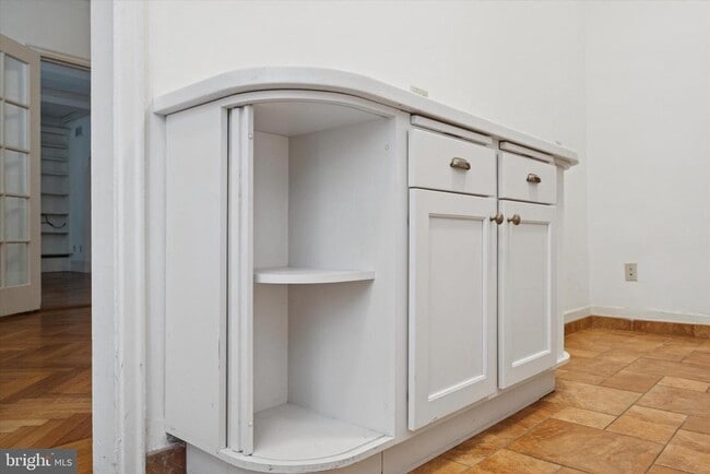 Building Photo - 1900 Rittenhouse Square