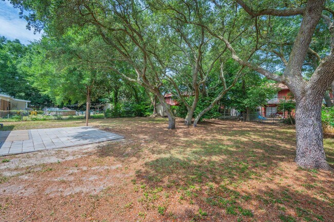 Building Photo - 30 Woodham Ave