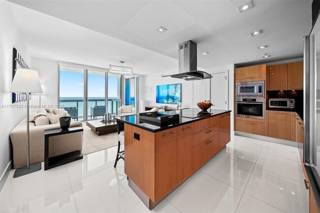 Building Photo - 6899 Collins Ave