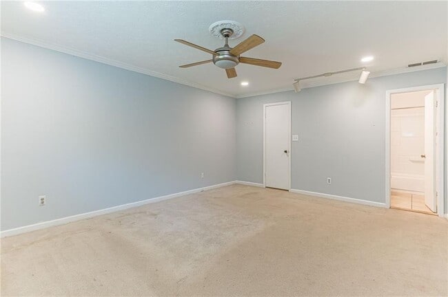 Building Photo - 3873 Princess Ct