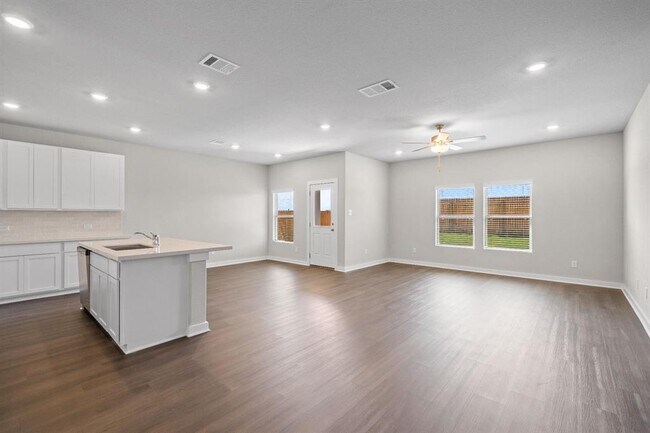 Building Photo - 177 Sleep Holw