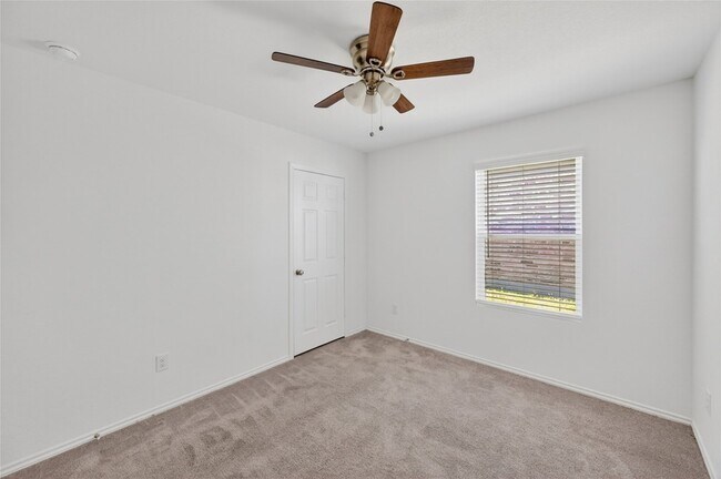 Building Photo - 4417 Benham Dr