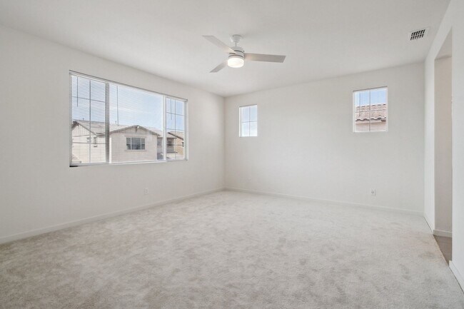 Building Photo - 21283 E Swan Dr