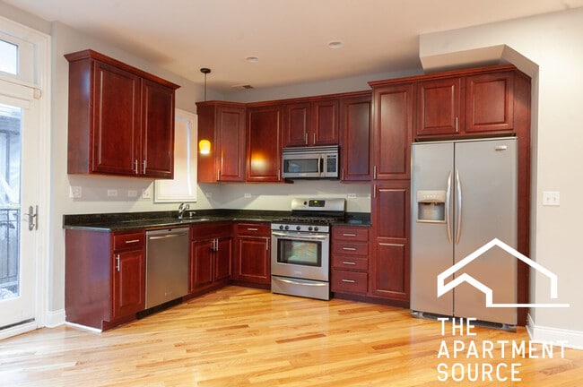 Building Photo - 7008 W Medill Ave