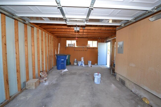 Building Photo - 7602 Blessing Ave