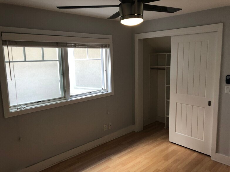 Master Bedroom - 121 31st Pl