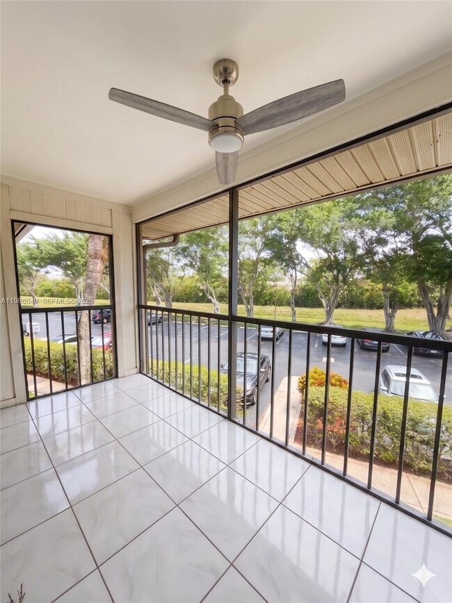 Building Photo - 15500 Lakes of Delray Blvd