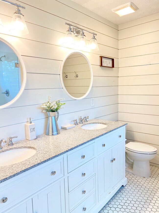 Building Photo - 4334 Todd Rd