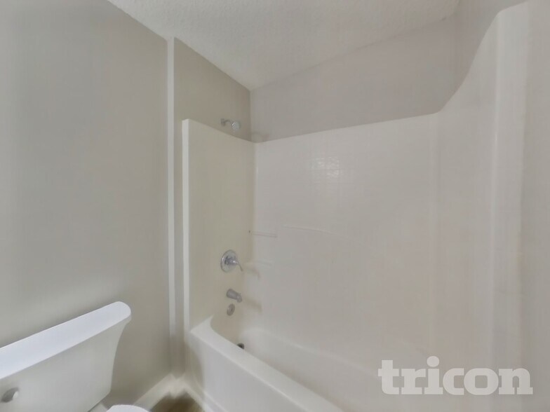 Building Photo - 7944 Cherry Blossom Dr S