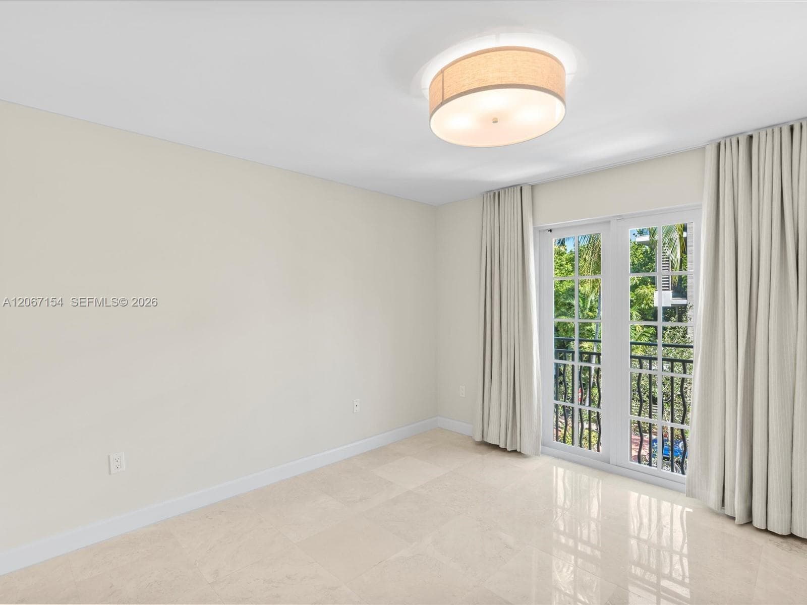 Building Photo - 730 3rd St