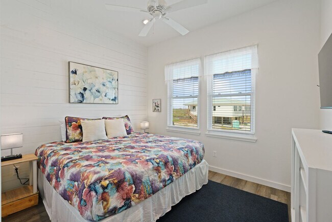 Building Photo - 5497 TX-361