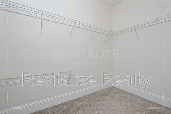 Building Photo - 11070 Courtland Ct
