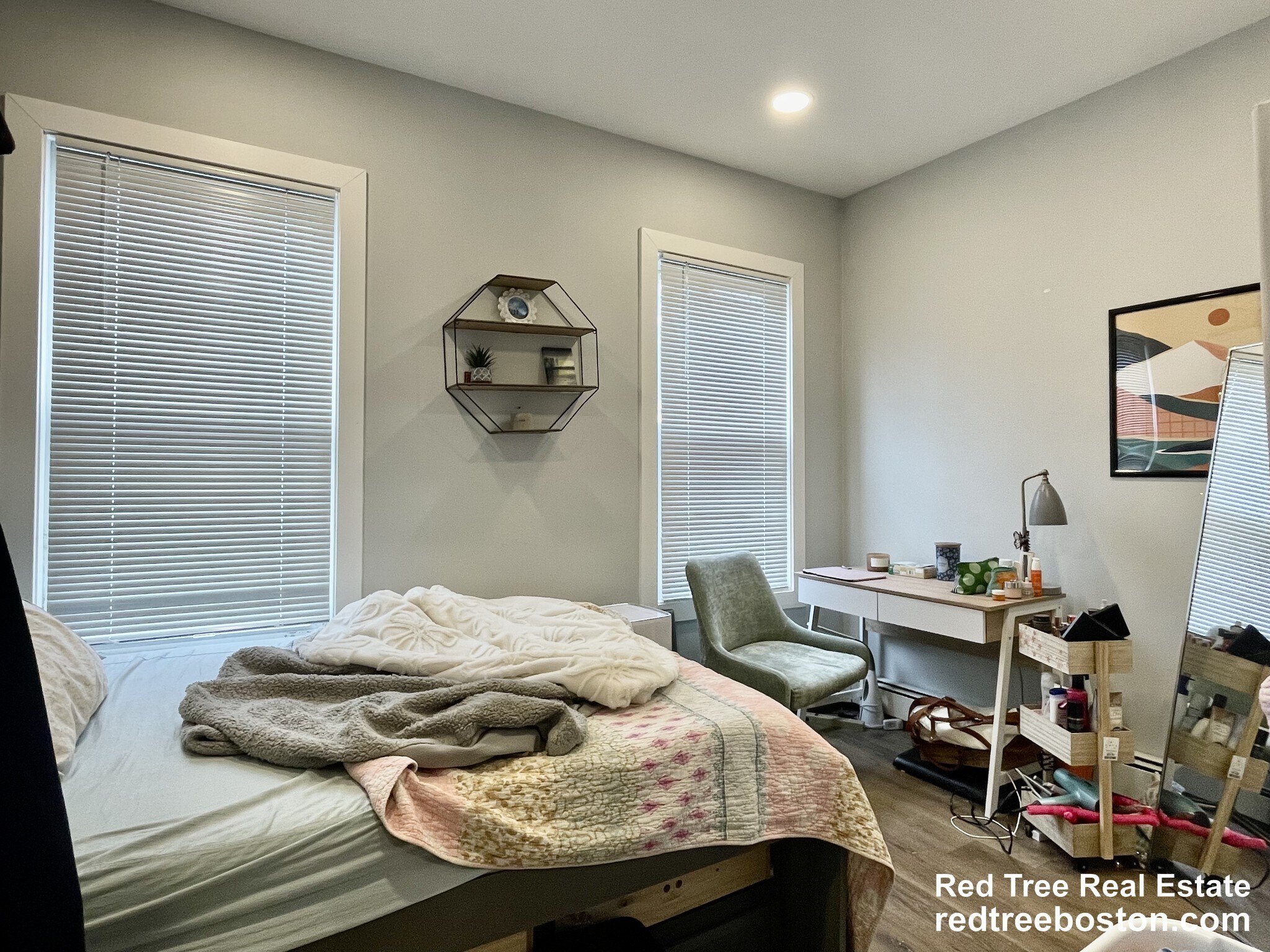 Building Photo - 11 Pearl Ter