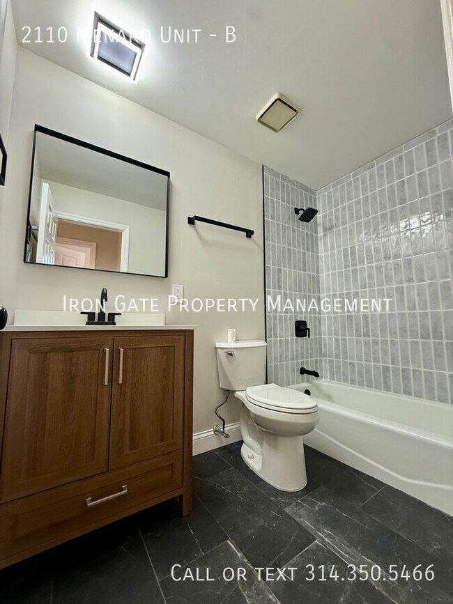 Building Photo - 2110 Menard St