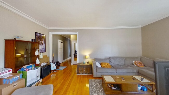 Building Photo - 801 Monroe St