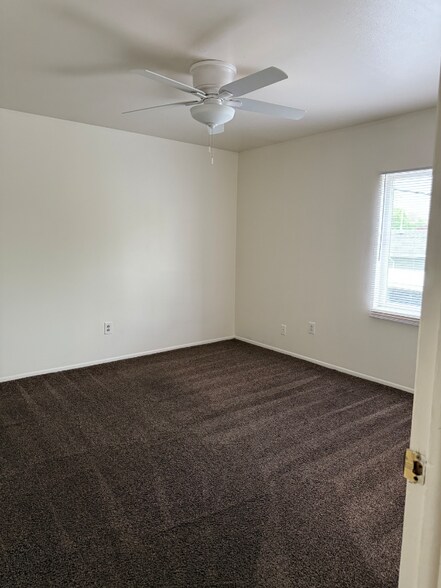 Building Photo - 3406 S 300 E