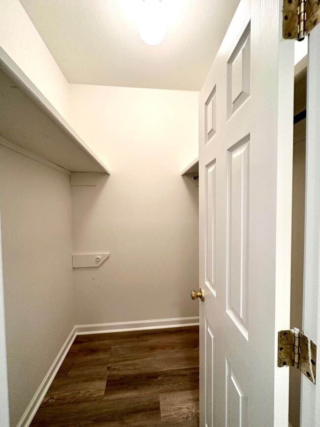 Building Photo - 11821 Thornberry Ln