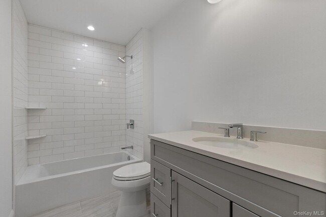 Building Photo - 65 Paulding Ln