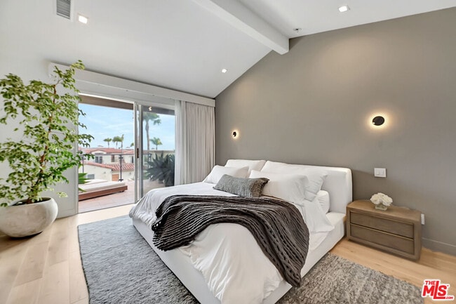 Building Photo - 6442 Lunita Rd