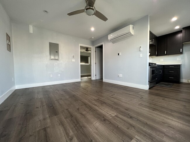 Building Photo - 2298 Termino Ave